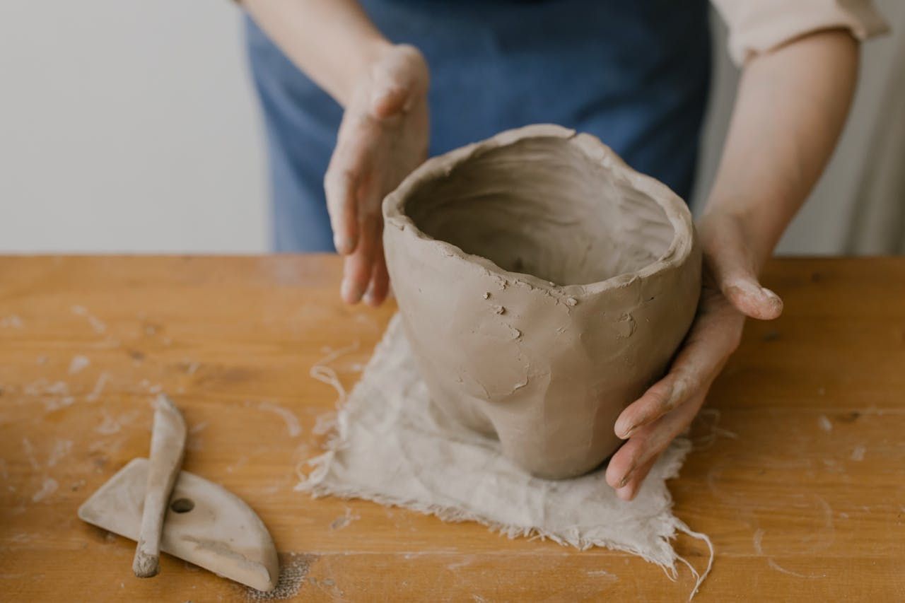 Earth Sculptures Pottery & Chalet Retreats
