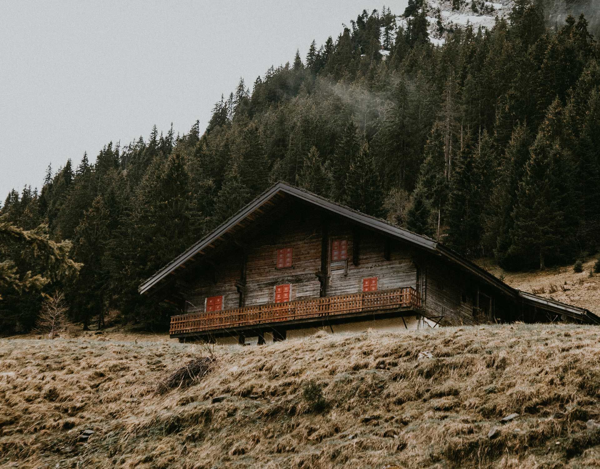 Earth Sculptures Pottery & Chalet Retreats
